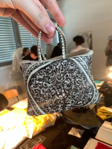 Aus Versehen versehen, William Metin Martin, Detail, Diplom Sommer 2025